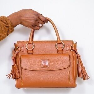 Dooney and Bourke Pepple leather Crossbody bag